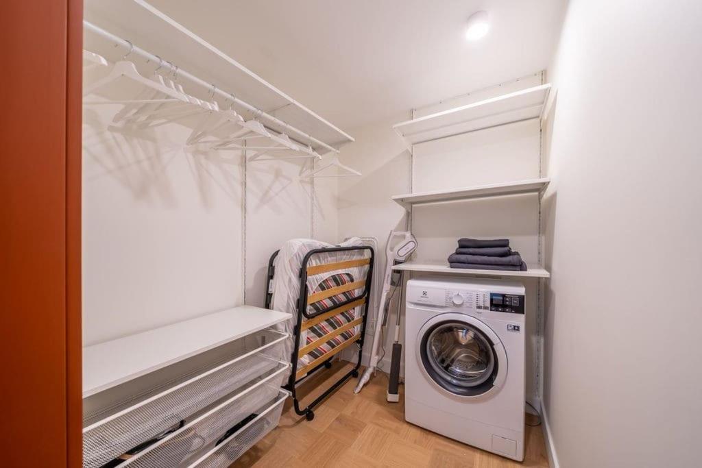 דירות ריגה Designer Loft In The City Center מראה חיצוני תמונה